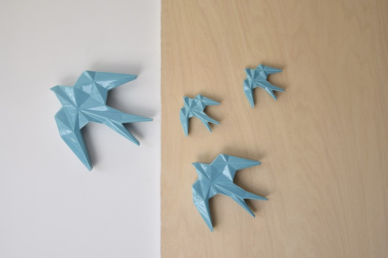 ANDURIÑA COLLECTION. GLOSSY BLUE CERAMIC WALL SCULPTURE | VP Interior
